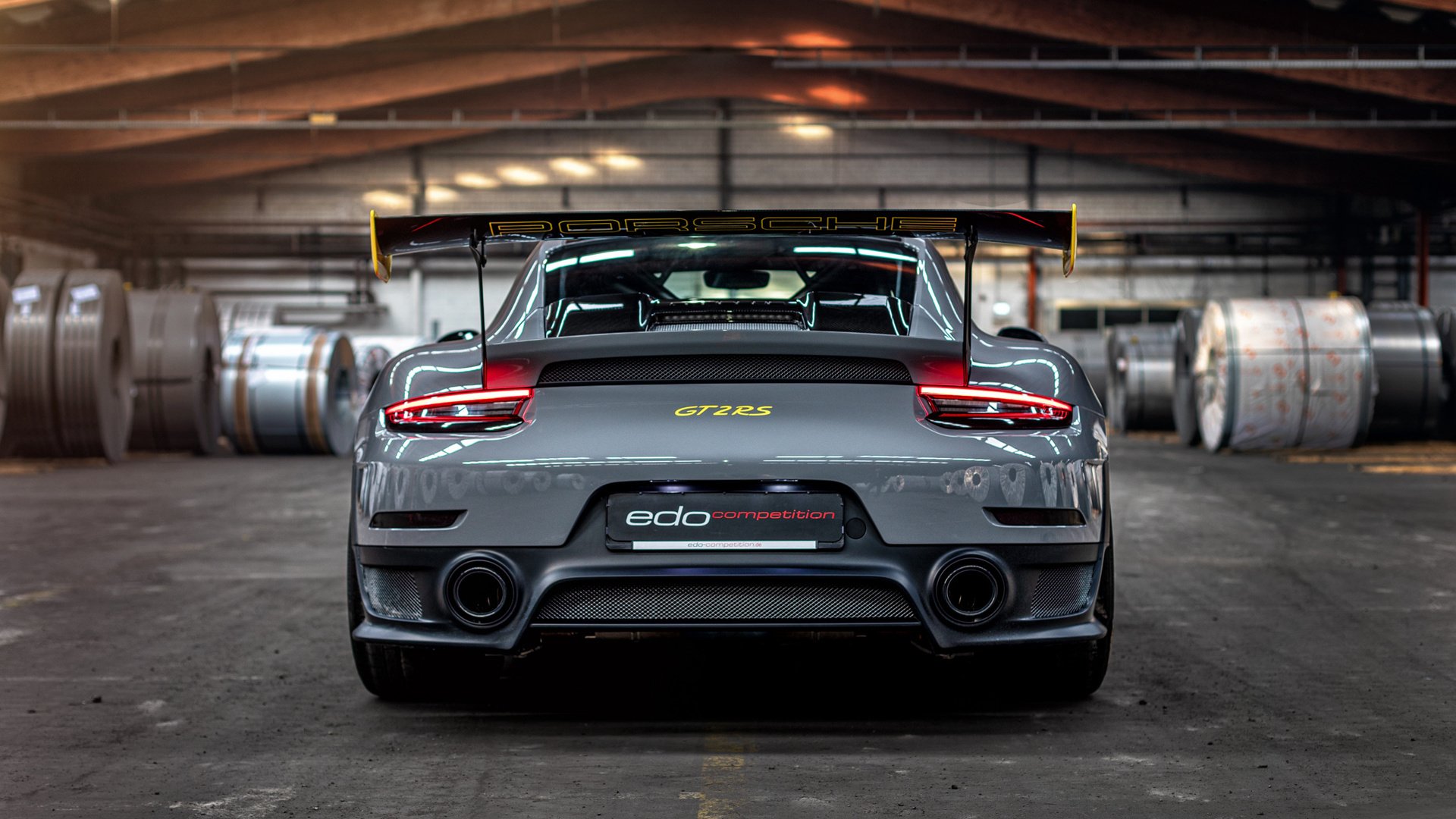 开云体育app-布克彻底打爆防线！湖人vs广东队，一场跨越想象的篮球对话