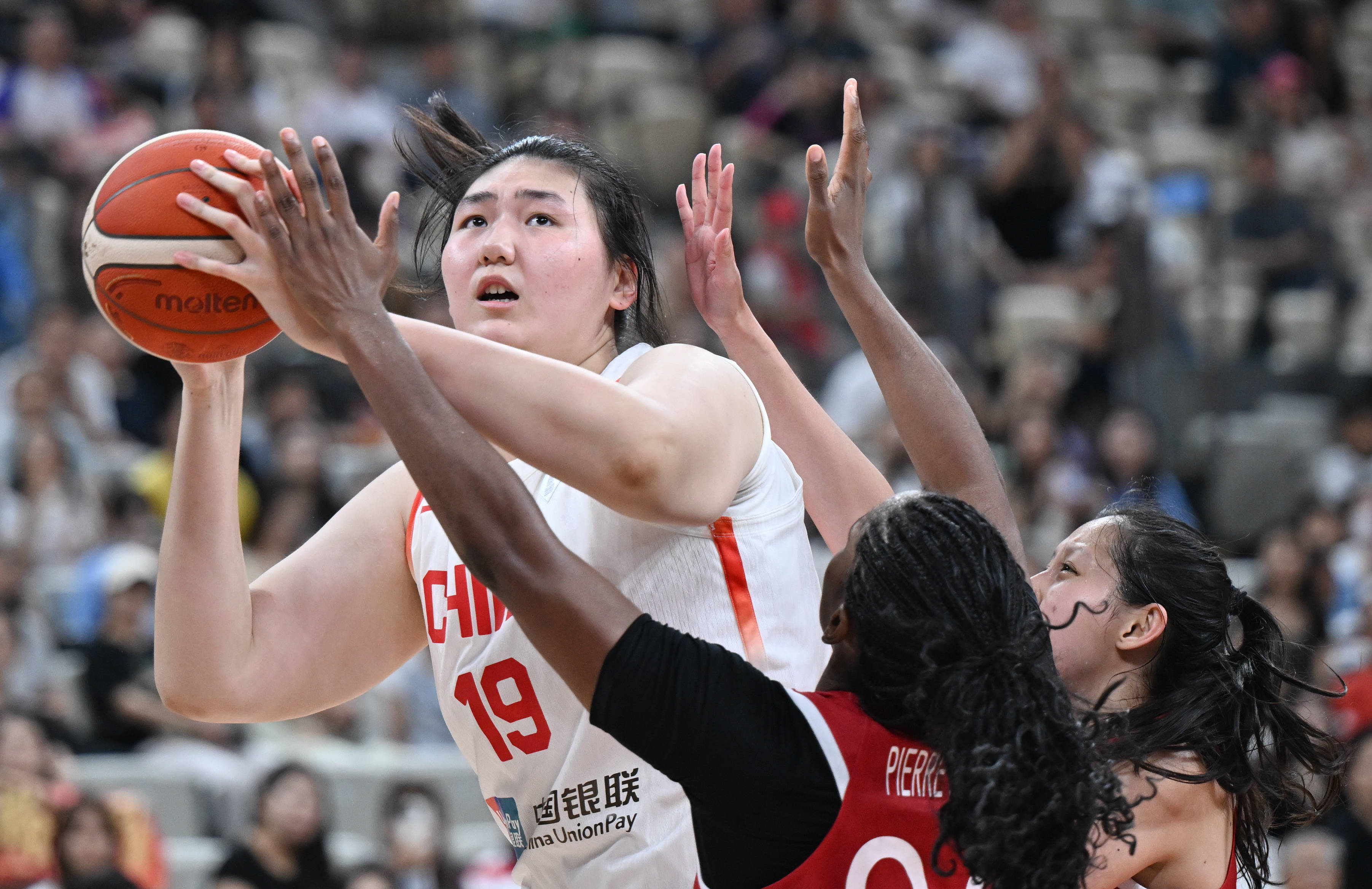 开云体育中国官网-罗马尼亚女篮对决爆发冲突中国队全力备战