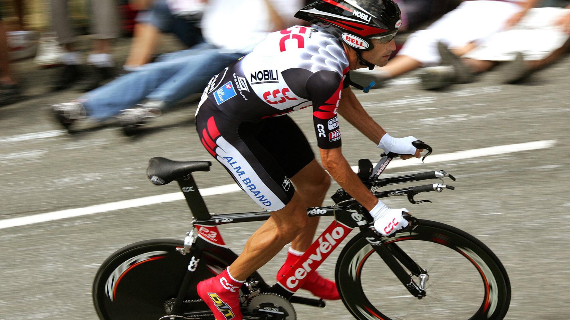 孤星闪耀，劳塔罗在克罗地亚对阵尼日利亚之战中的攻防统治，一场无可复制的唯一